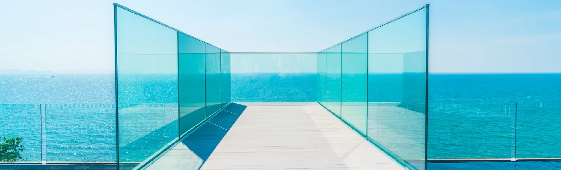Customized Glass Pool Fence Repair Services in Greenacres, FL